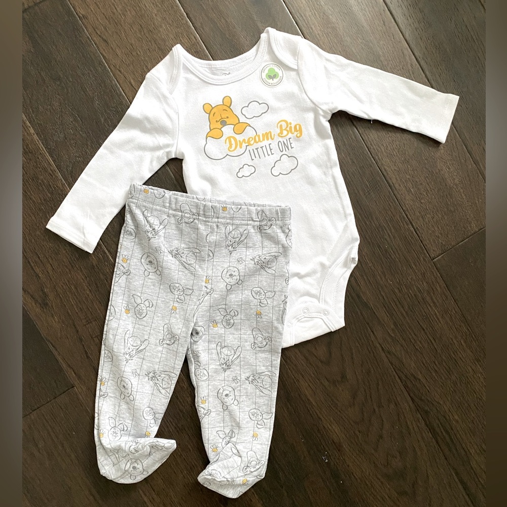 Disney baby Winnie the Pooh NWOT 6-9